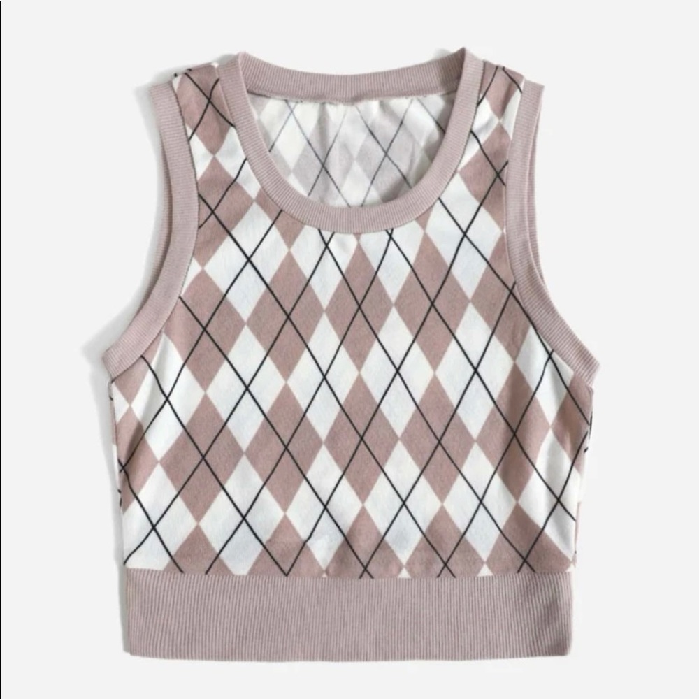 {Light Academia} women’s brown plaid sweater vest size medium